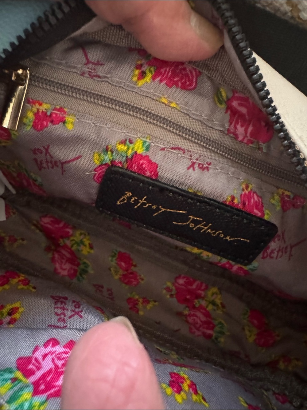 NWT Betsey Johnson Be Mine Multi Pink Abstract Colored Summer Crossbody Bag - Picture 6 of 7